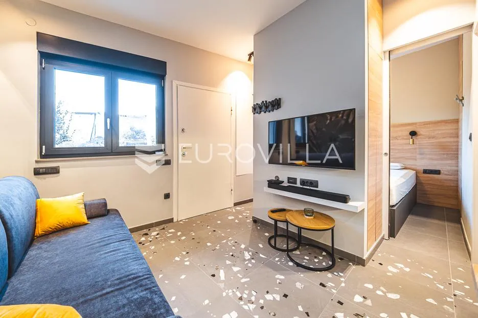zagreb, klaićeva, predivan dvosoban stan u kući, 30 m² - slika 5