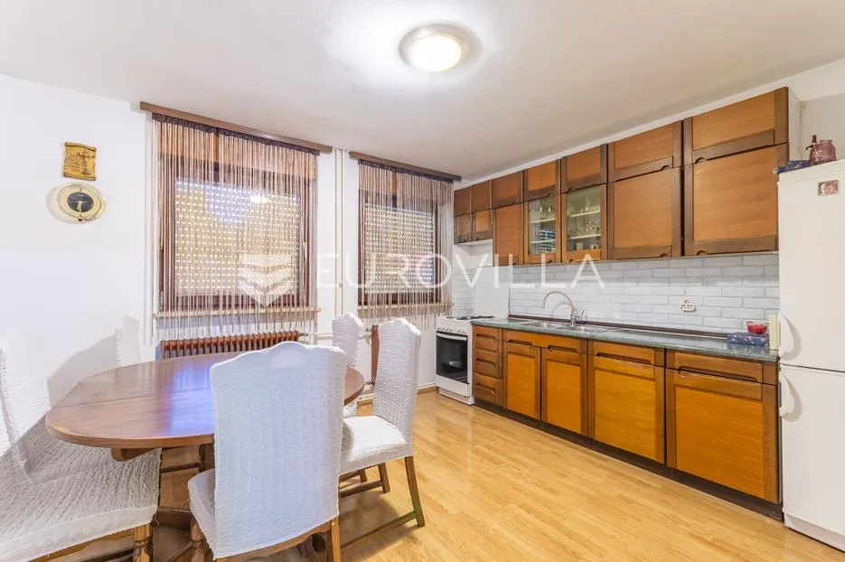 štrigova, prekrasna obiteljska kuća površine 120 m² - slika 5