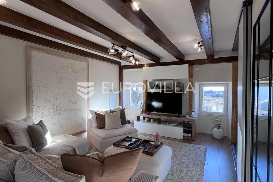 istra, kanfanar, potpuno renovirane dvije kamene kuće, useljive odmah, 130 m² - slika 13