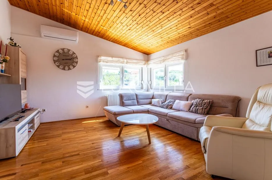 split, kamen, samostojeća kuća ukupne bruto površine 492 m² - slika 8