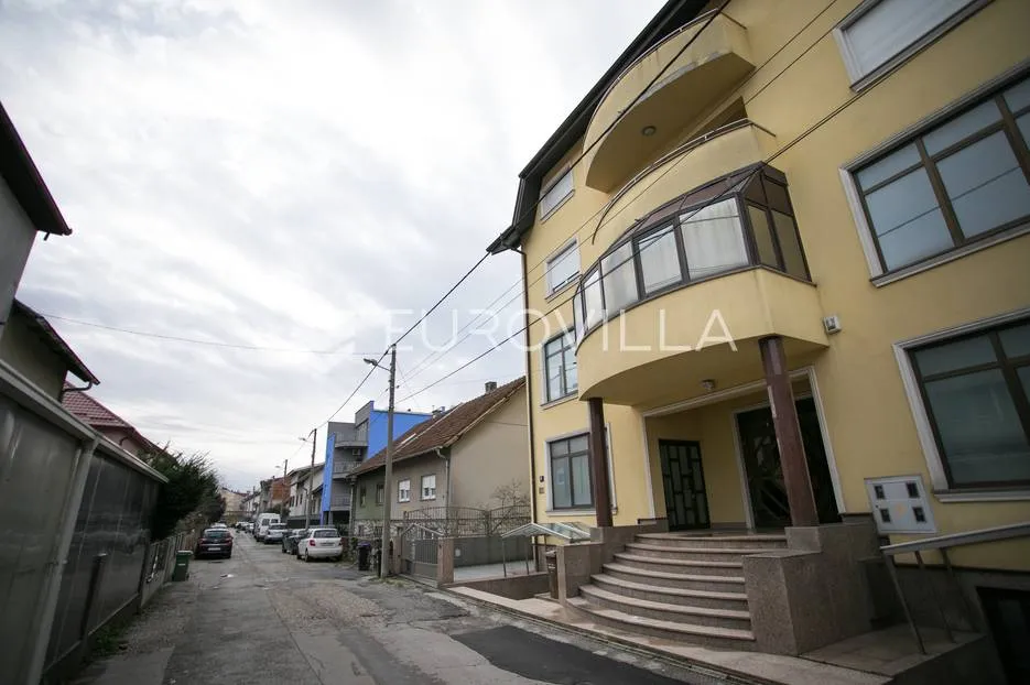 gornja dubrava, stambeno poslovna zgrada 1000 m2 na zemljištu 500 m2 - slika 9