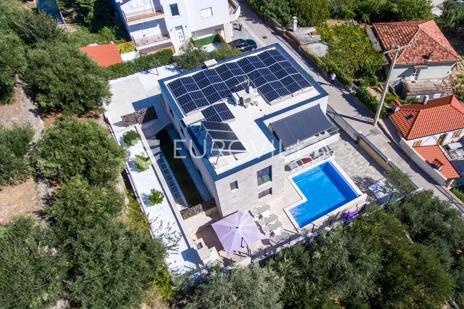 split, žrnovnica, vila s bazenom na mirnoj lokaciji - slika 3