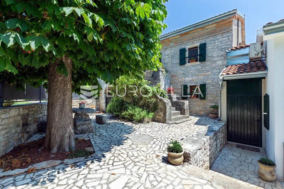 istra, gračišće, autentična istarska kuća s bazenom, kažunom i potpunom privatnošću - slika 29