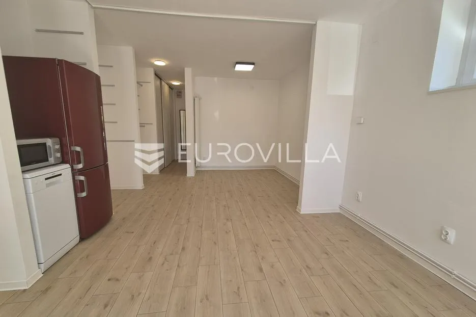 zagreb, mlinovi, garsonijera 34 m² - slika 1