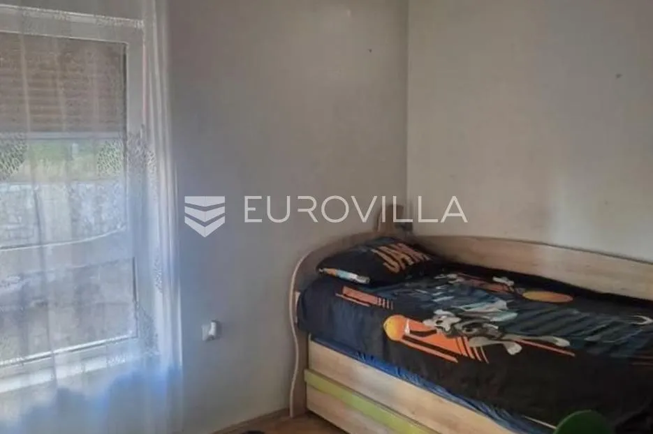 rijeka, gornja vežica, uređen trosoban stan s lođom i pogledom - slika 6