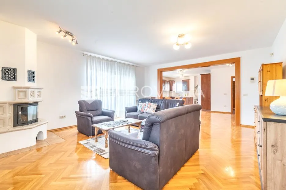zagreb, maksimir, jurja ves, četverosoban stan površine 133.8 m2 - slika 2