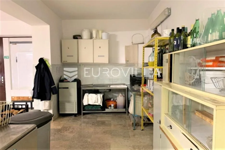 istra, krnica, hotel s uhodanim poslovanjem 100 metara od plaže, investcijia - slika 20