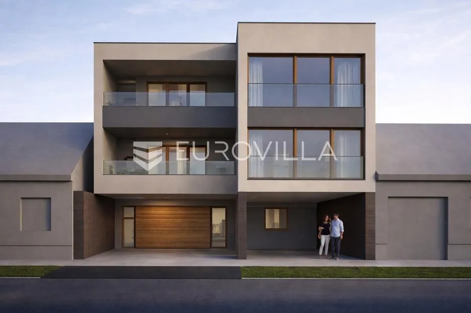 Osijek, Retfala, peterosoban stan na 2. katu urbane vile, 125 m²