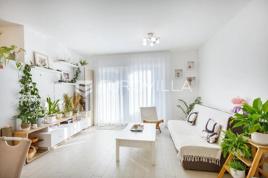 pula, moderan trosoban stan s apartmanom, vrtom i terasom, 136 m² - slika 4