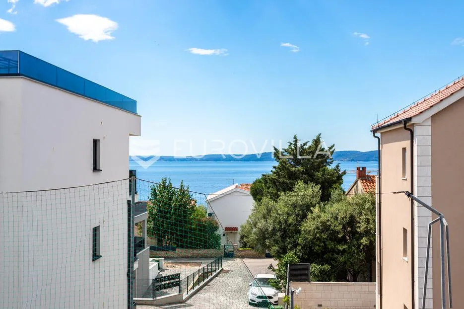 čiovo, okrug gornji, trosoban stan s lođom - slika 10