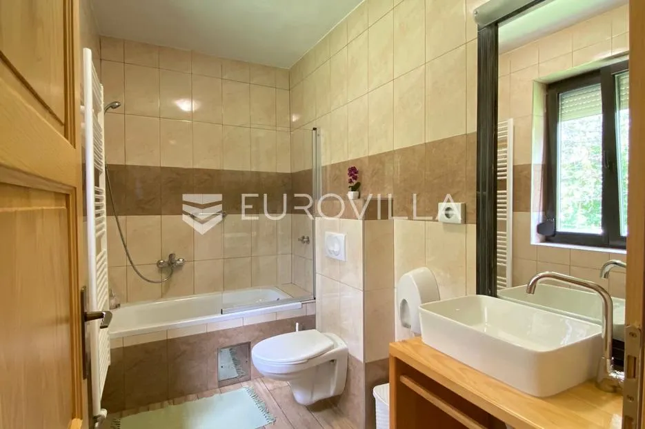 plitvička jezera, korenica, dvije kuće 470 m² - slika 34