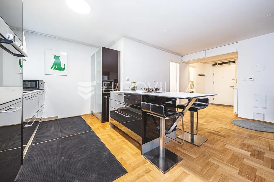 zagreb, centar, moderan dvosoban stan 79 m² garaža - slika 4