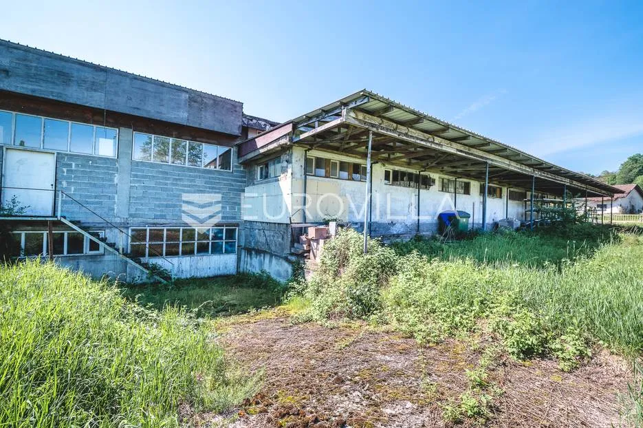 hrvatska kostajnica, industrijsko, proizvodno, uredska hala 914,29 m² na parceli 1417 m² - slika 27