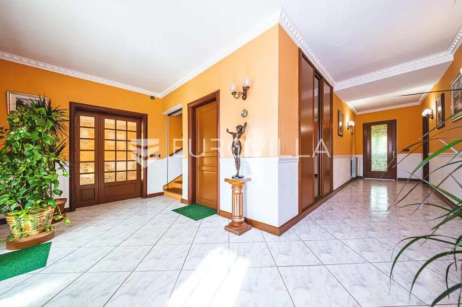donja pušća, elegantna obiteljska kuća, 396 m2 brp - slika 23