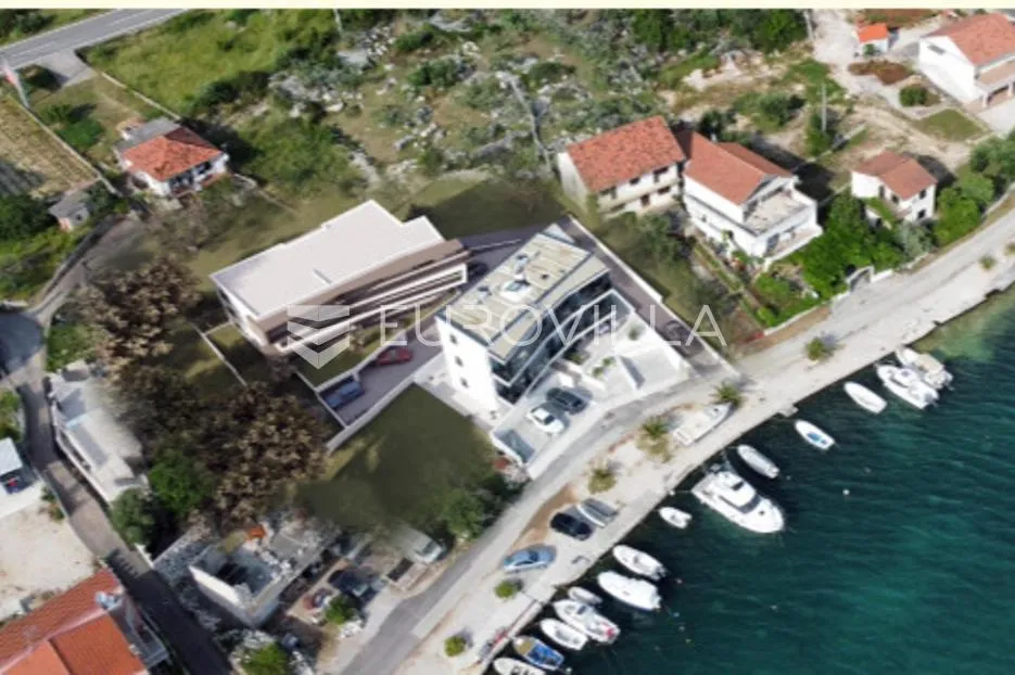 rogoznica, stupin čeline – apartman 02 u prizemlju površine 65 m2, drugi red do mora - slika 4