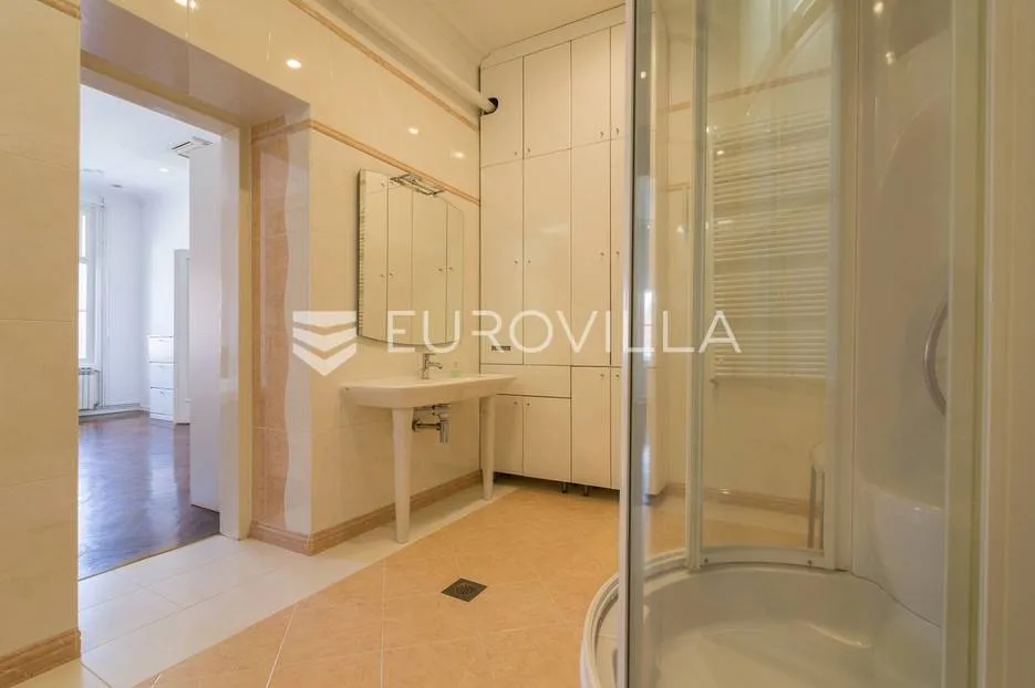 zagreb, centar, zrinjevac luksuzno uređen, reprezentativan četverosoban stan, 160 m² - slika 10
