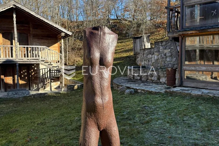lika, plitvička jezera, ograđeno imanje 40.000 m² s 11 kuća, izuzetna rijetka investicija - slika 57