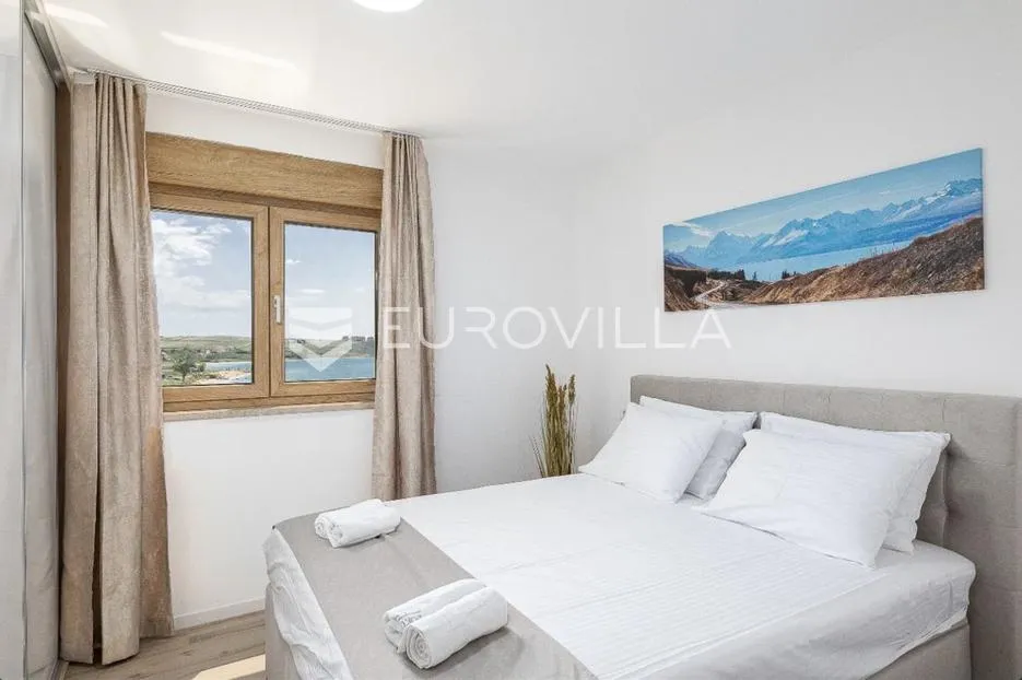 pag, povljana, 1. red do mora, namješten troetažni stan, 95 m² - slika 18