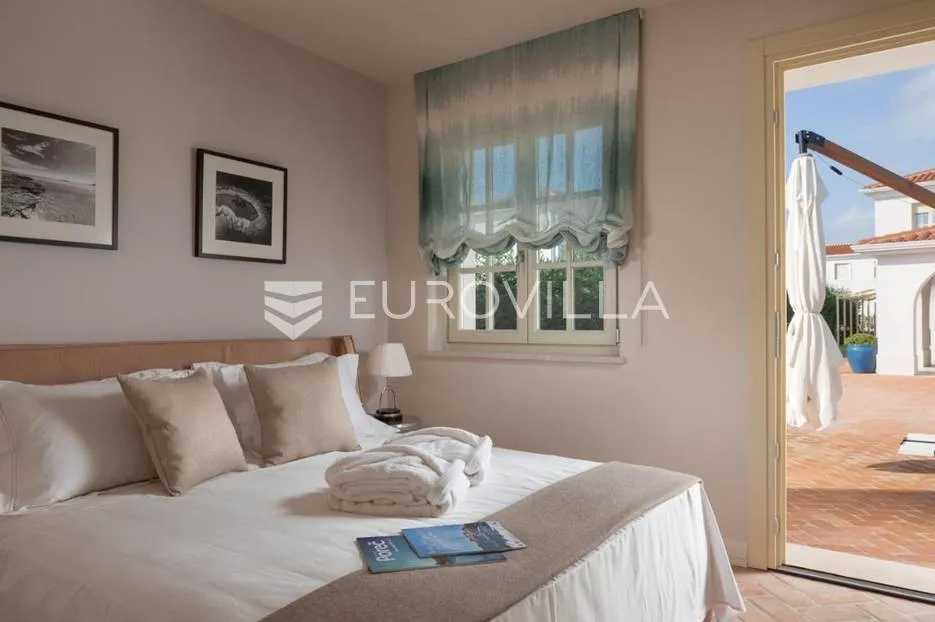 istra, vabriga - ekskluzivna, unikatna vila bezvremenske ljepote nkp 357m2 - slika 34
