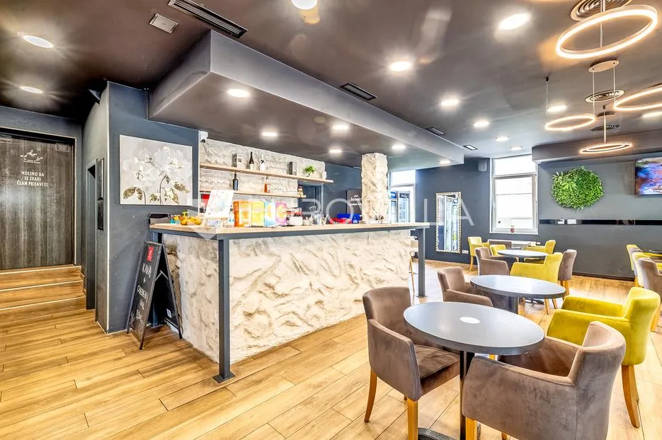 zagreb, sesvete, poslovni prostor na dvije etaže, 443,27 m² - slika 2
