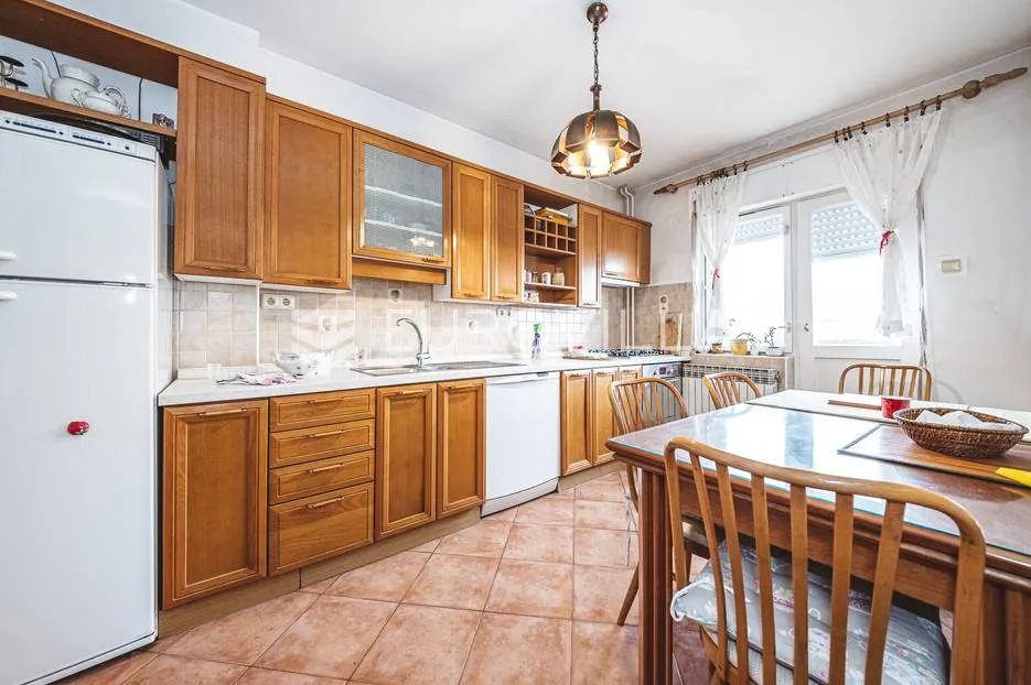 zagreb, bukovačka obiteljska kuća neto korisne površine od 352 m² - slika 3