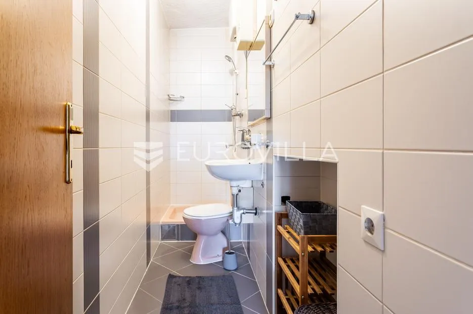 split, visoka, stan i dodatan studio apartman za dugoročan najam u blizini sveučilišta - slika 9