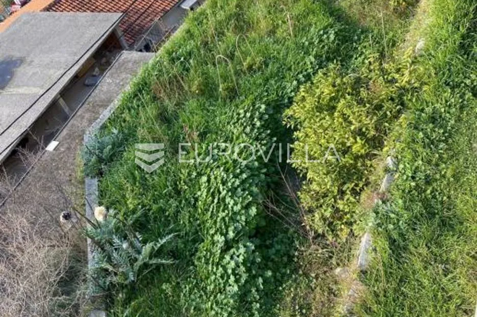 krilo jesenice, namješten stan s neuređenim potkrovljem 70 m² - slika 14