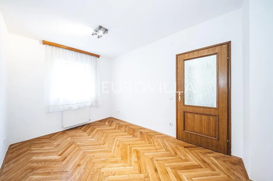 zagreb, gračani, prekrasan troetažan šeterosoban stan s vrtom 278,66 m² - slika 8