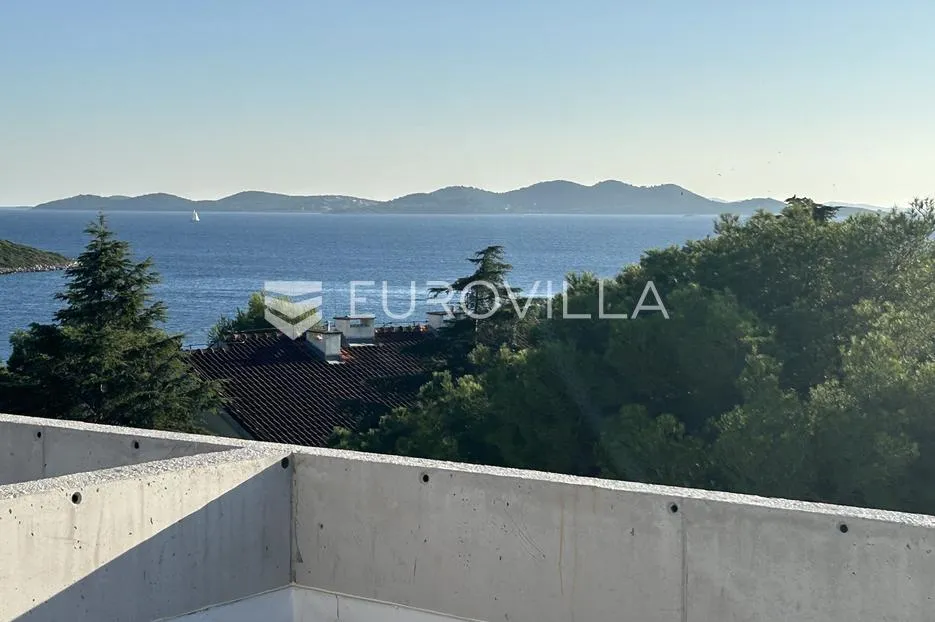 biograd na moru, pakoštane, apartman s5, d, s krovnom terasom i pogledom na more - slika 1