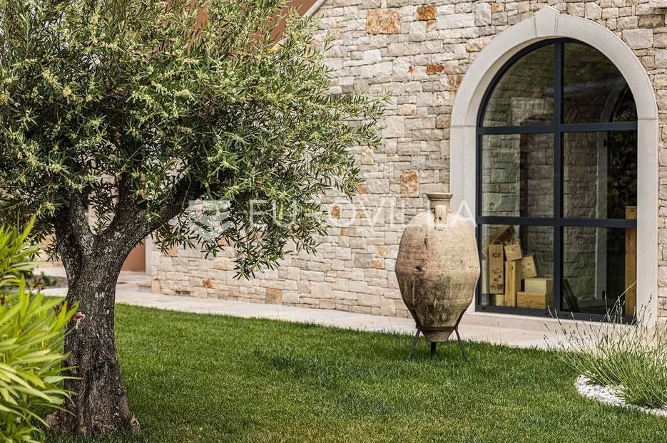 istra, kanfanar, komplex prekrasnih kamenih kuća 1561 m2 na velikoj okućnici - slika 42