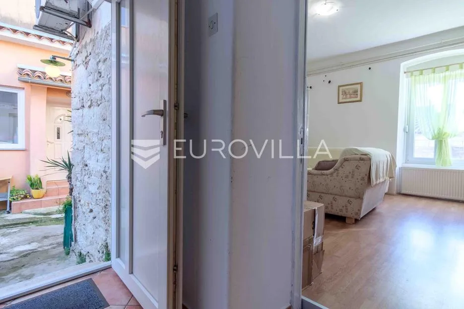 istra, pula, stan 48 m² u šijani s dodatnom vrijednošću, dva poslovna prostora - slika 8