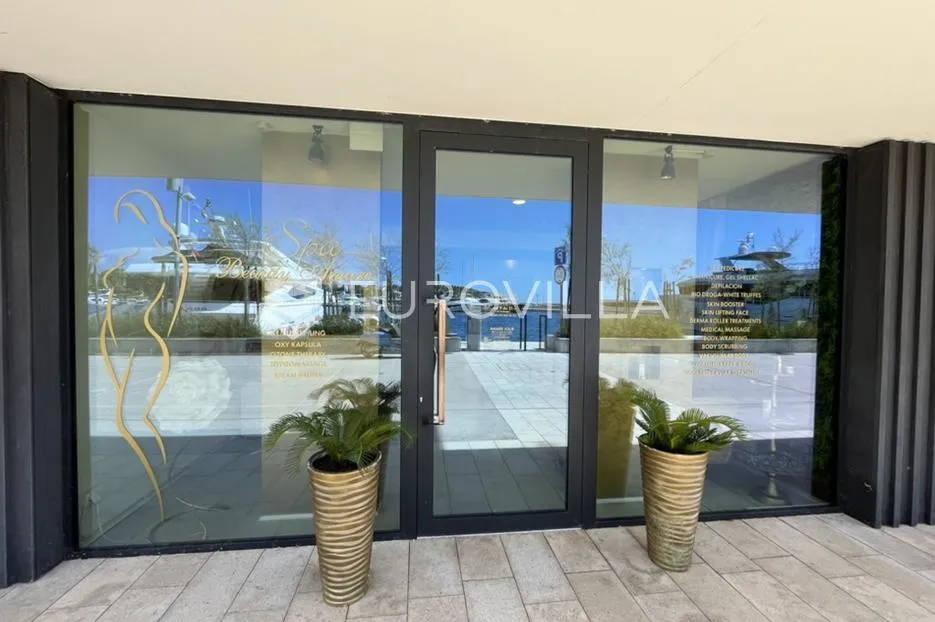 istra, rovinj, uhodani beauty studio u aci marini rovinj, prodaja poslovanja i inventara - slika 18