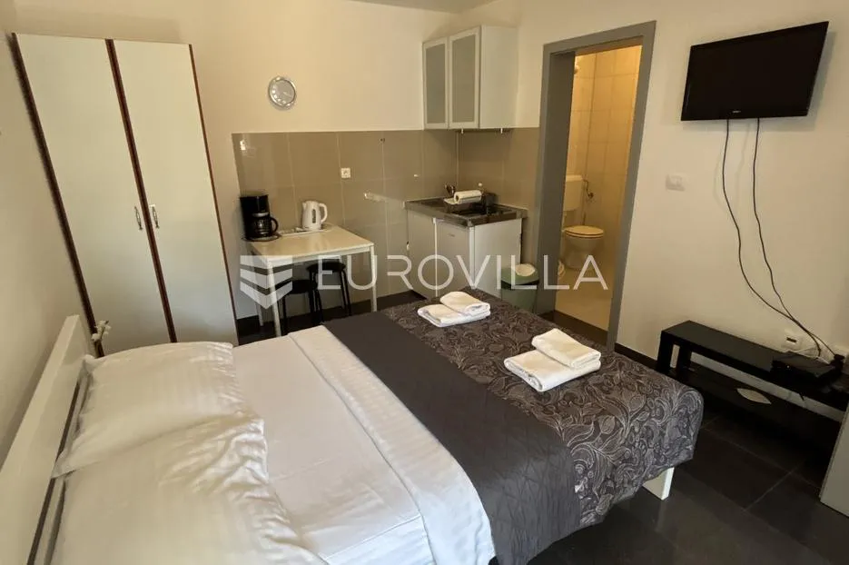 medulin, apartmanska kuća sa sedam stanova na mirnoj lokaciji - slika 45