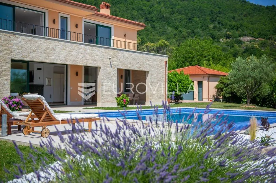 lovran, opatija, vila s bazenom, okućnicom, jedinstvena lokacija - slika 4