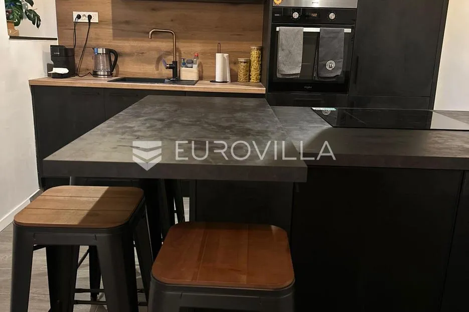 zagreb, šenoina, prekrasan trosoban stan površine 68 m² - slika 2