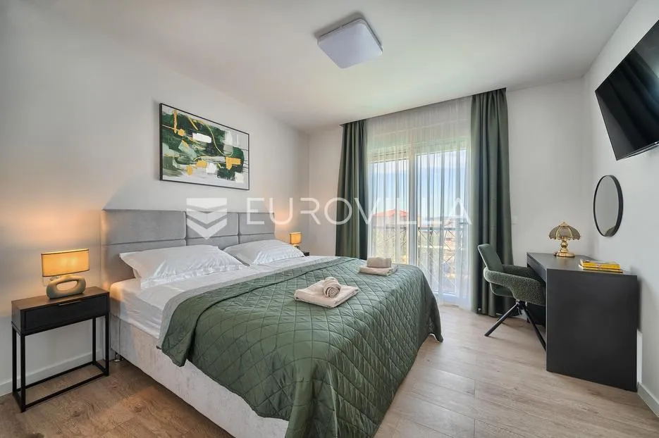 kaštel novi, novoizgrađena vila za dugoročni najam - slika 25