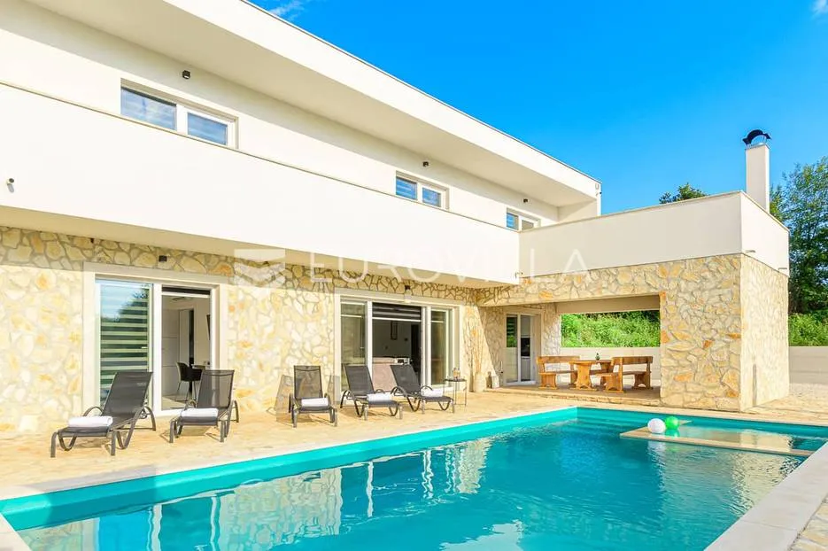 istra, juršići - prekrasna i moderna kuća 243 m2, bazen 40 m2, jacuzzi - slika 3