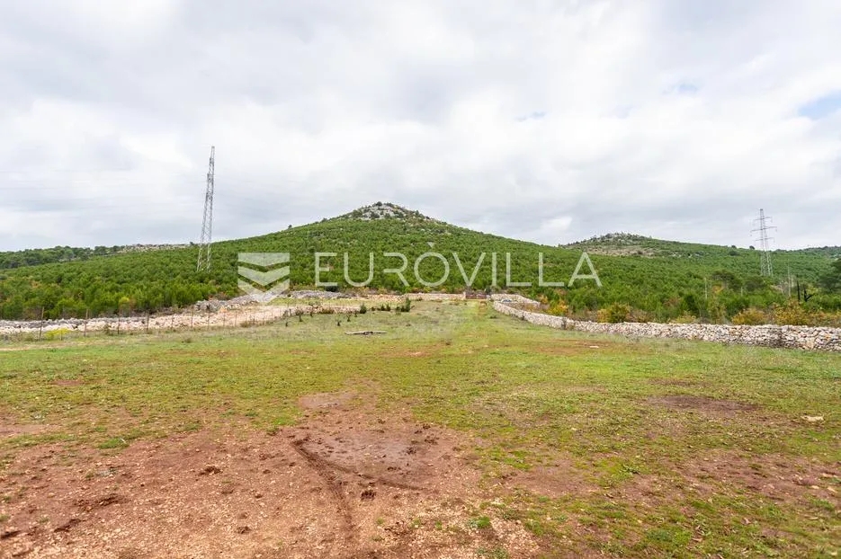 dubrava kod šibenika, uhodani konjički klub na parceli od 20.000,00 m² - slika 9