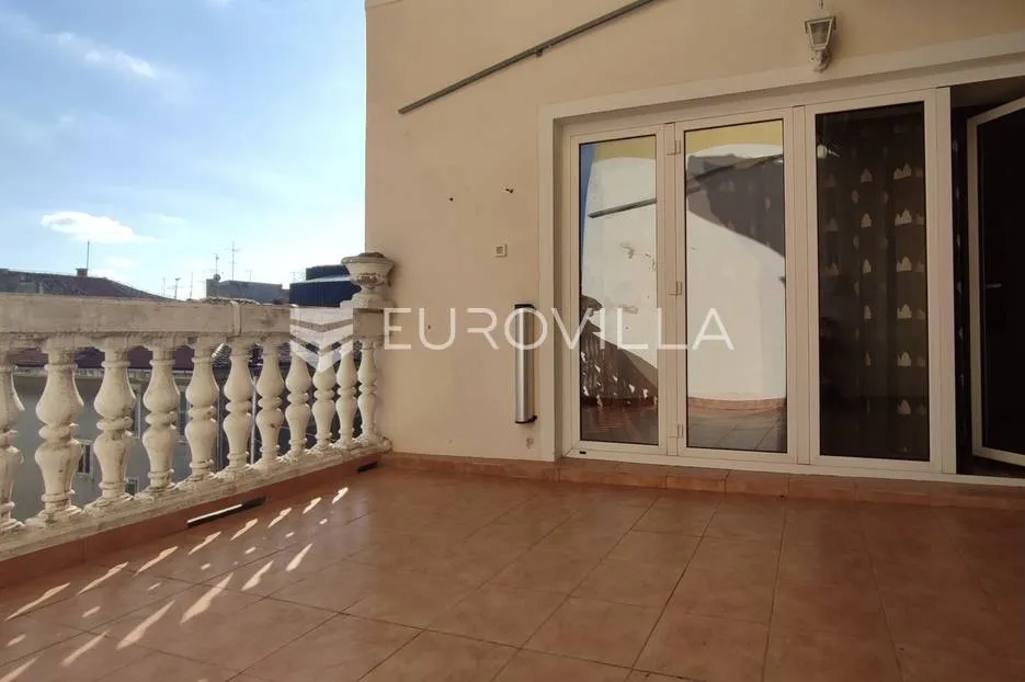 pula, giardini, višesoban stan, privatni parking, velika terasa, 180 m² - slika 15