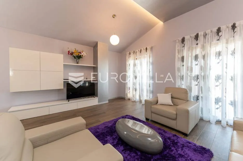 medulin, volme, luskuzni penthouse 200 m od mora - slika 4