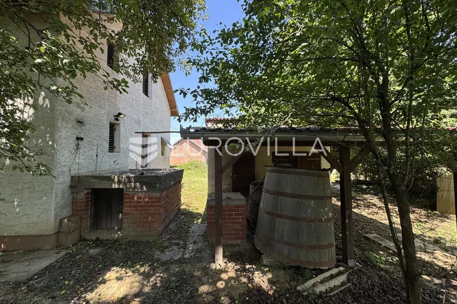 paučje, vikendica 95 m² s velikim potencijalom na zemljištu od 2622 m² - slika 15