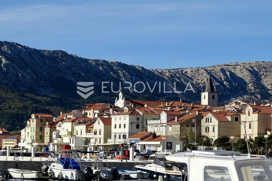 krk, baška, šarmantna "stara ljepotica" od 85 m² na rivi - slika 13