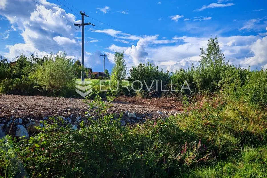 ozalj, građevinsko zemljište 2500 m², poslovne namjene, odlična lokacija - slika 2