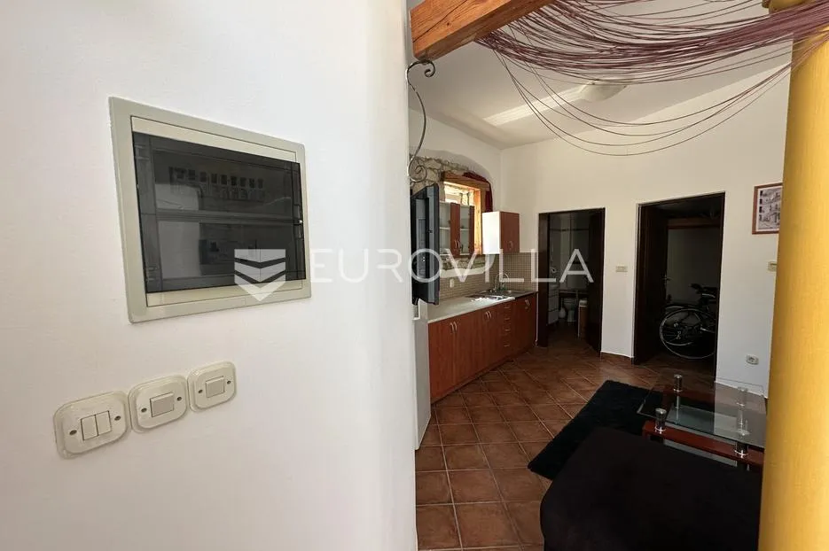 istra, medulin samostojeća kuća 130 m² s prekrasnom krovnom terasom i pogledom more - slika 5