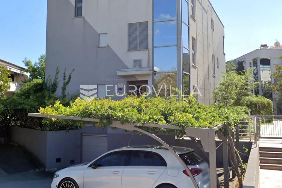 pula, dolinka, luksuzan trosoban stan 129 m², novogradnja, blizina mora i centra - slika 36