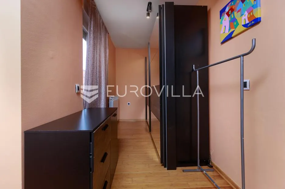 viškovo, marčelji, odličan peterosoban stan 151 m², dvoetažan - slika 11