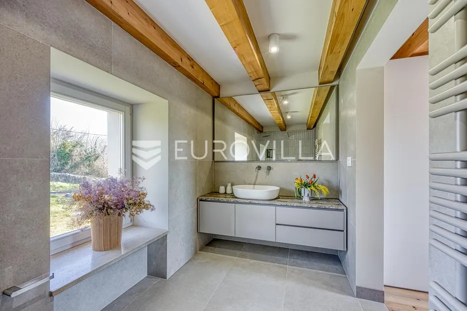istra, labin, šumber, unikatna samostojeća villa na velikoj okućnici s pogledom - slika 34