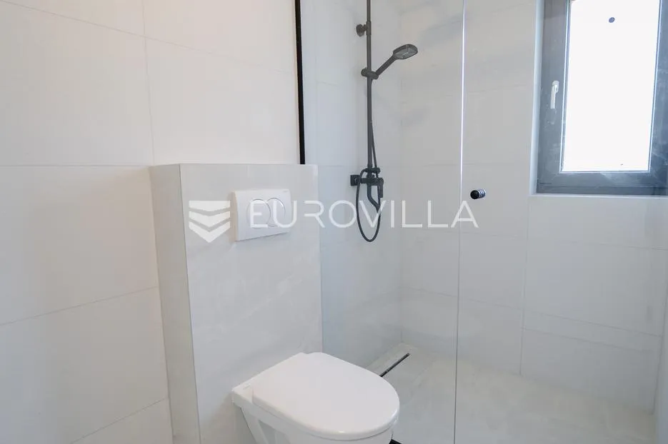 zadar, crno, moderan trosoban stan s bazenom, 95 m² - slika 12