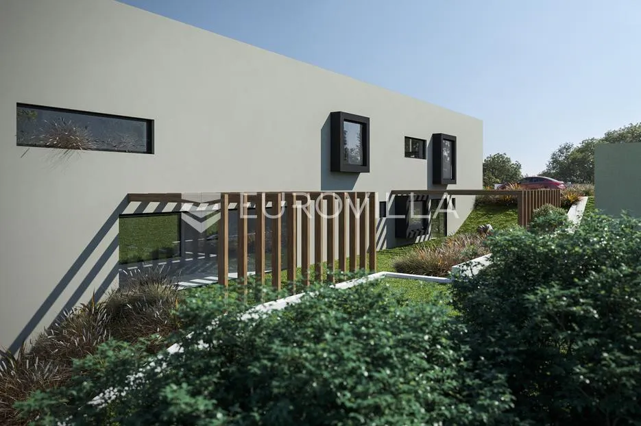 istra, svetvinčenat - građevinsko zemljište 688 m2,pravomoćna dozvola i infrastruktura -top lokacija - slika 3