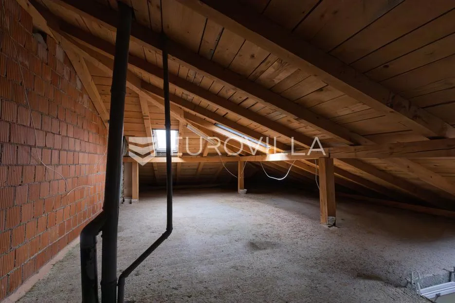 novi vinodolski, dvosobni stan od 54 m² s prekrasnim pogledom i potkrovljem od 30 m² - slika 19